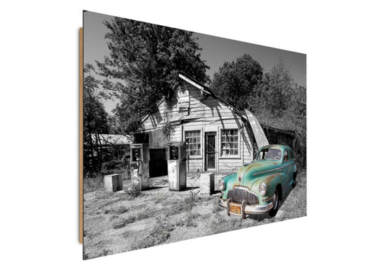 Taulu Old car on the old station 60x80 cm