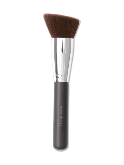 Precision face brush for ready foundation -sivellin